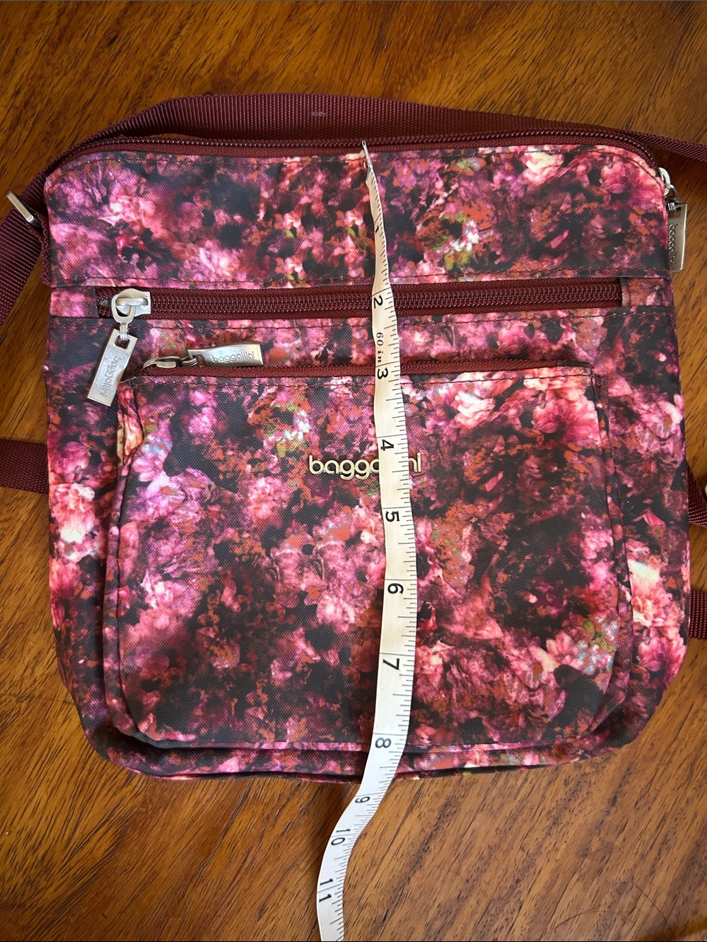 Baggallini Crossbody Bag - Picture 5 of 6